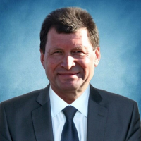 Сергей Антонов